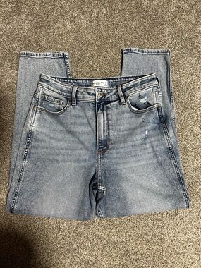Abercrombie & Fitch Light Blue The Mom High Rise Jeans - 8R